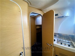 Cranchi Zaffiro 32 Open 2010 - Marina Yachts 1 (16).jpg