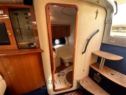 Cranchi Endurance 41 (2006) - Marina Yachts 23