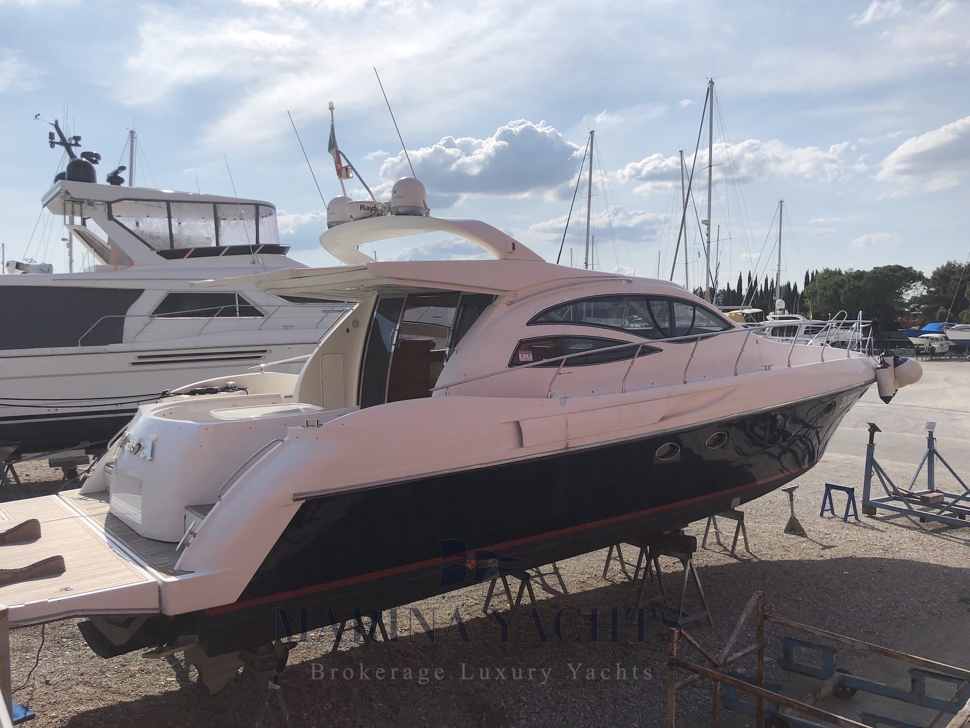 Alena 48 - Marina Yachts 2