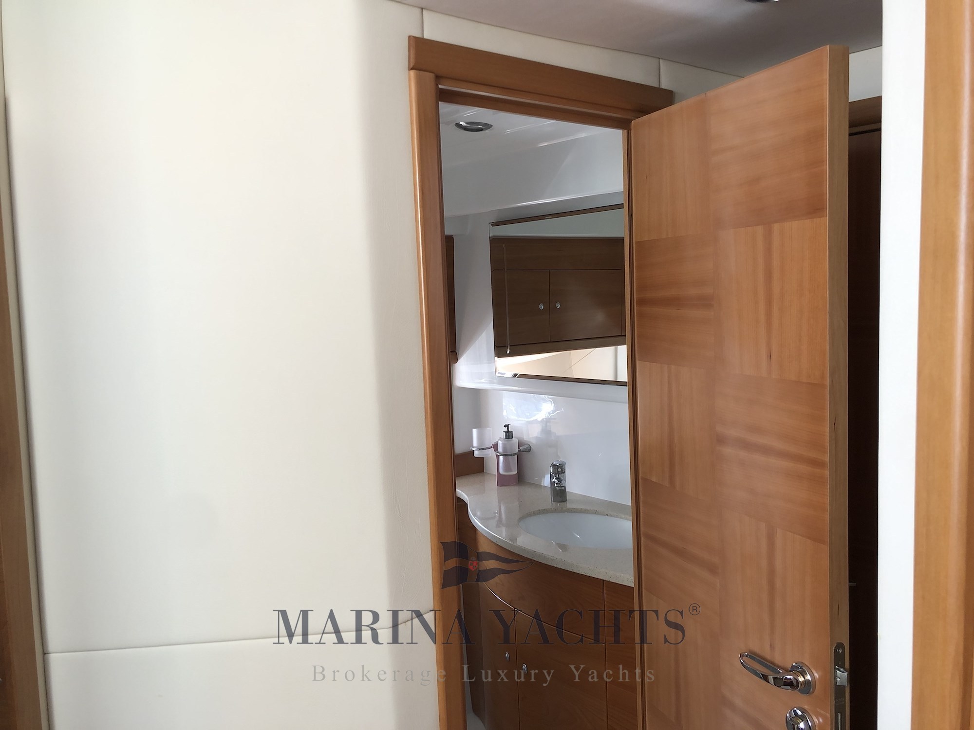 Alena 48 - Marina Yachts 40