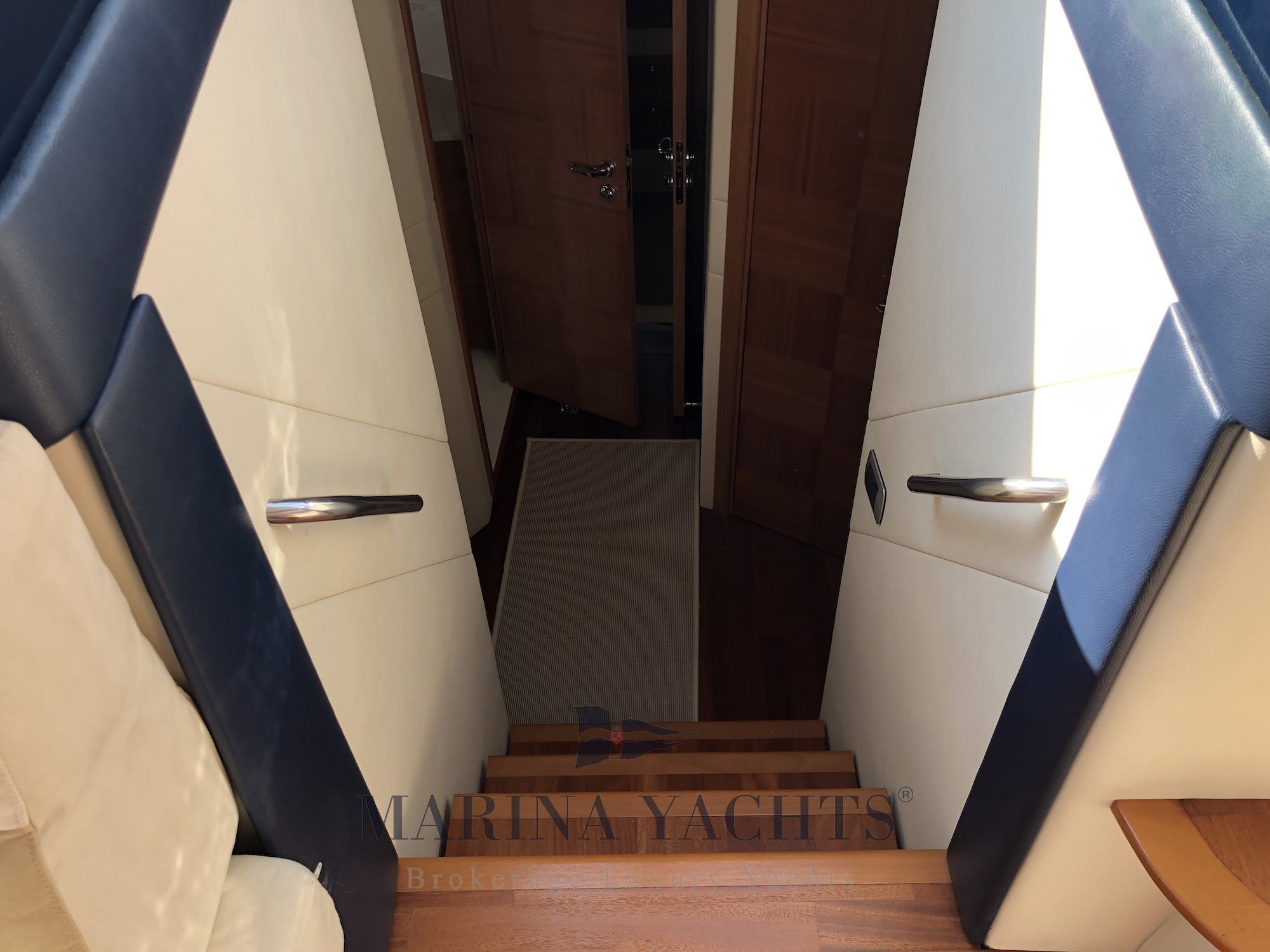 Alena 48 - Marina Yachts 29