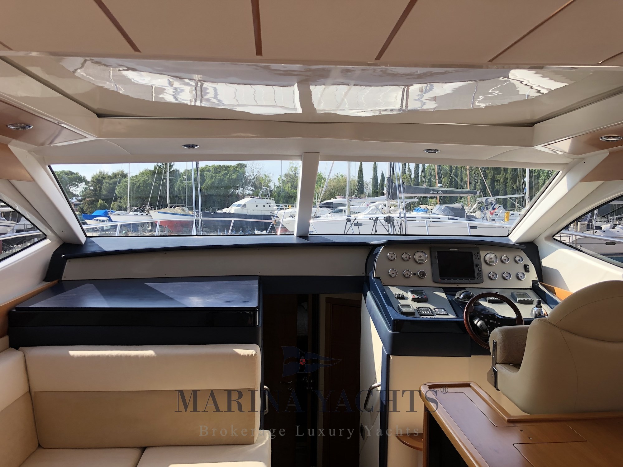 Alena 48 - Marina Yachts 24