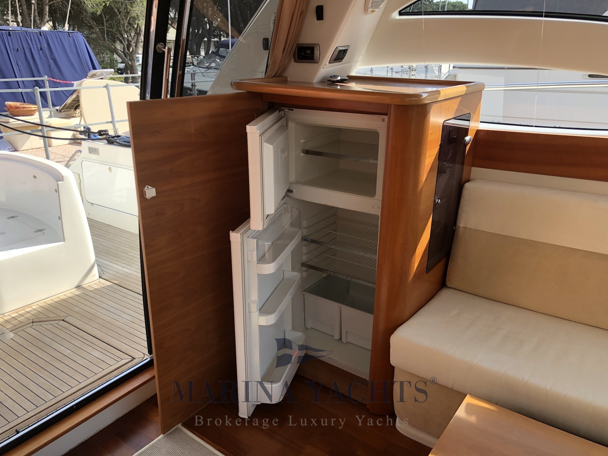 Alena 48 - Marina Yachts 23