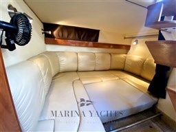 Larson Boats 310 - Marina Yachts 1 (16).png