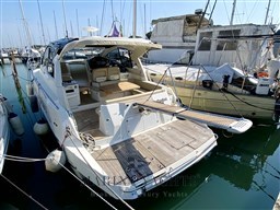 Cranchi M38 2016 - Marina Yachts (2).jpg