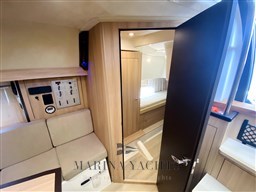 Cranchi M38 2016 - Marina Yachts (15).jpg