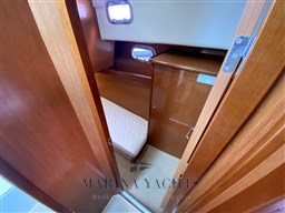 Beneteau Antares 10.80 - Marina Yachts (9)