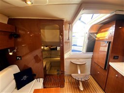 Regal 37 Open - Marina Yachts  (17).png