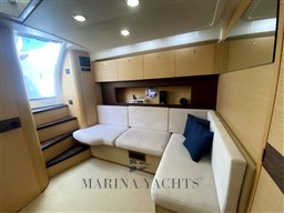 Beneteau Montecarlo 37 HT Bianco - 2010 - Marina Yachts  (14).png