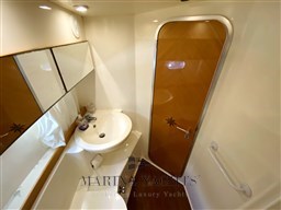 Raffaelli 38 Typhoon - Marina Yachts (31).png