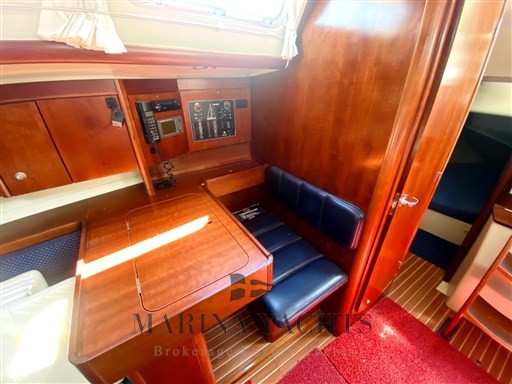 Dehler 39 2001 vela marina yachts 1 (13).jpg