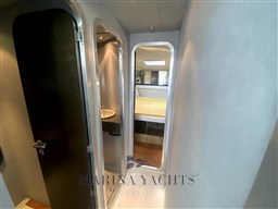 Ferretti 44 Altura 44 s Marina Yachts 1 (17).jpg