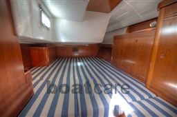 beneteau first 47.7 bedroom.jpg