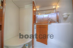 beneteau first 47.7 bathroom.jpg