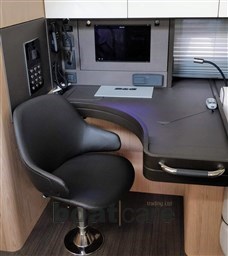 Oceanis Yacht 62 - chart table.jpg