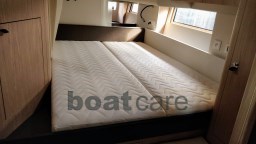 Oceanis Yacht 62 - aft cabin 1.jpg