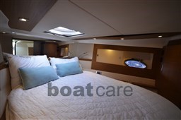 atlantis 35 main bedroom.jpg