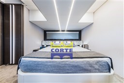 Pershing-5X-master-cabin-2