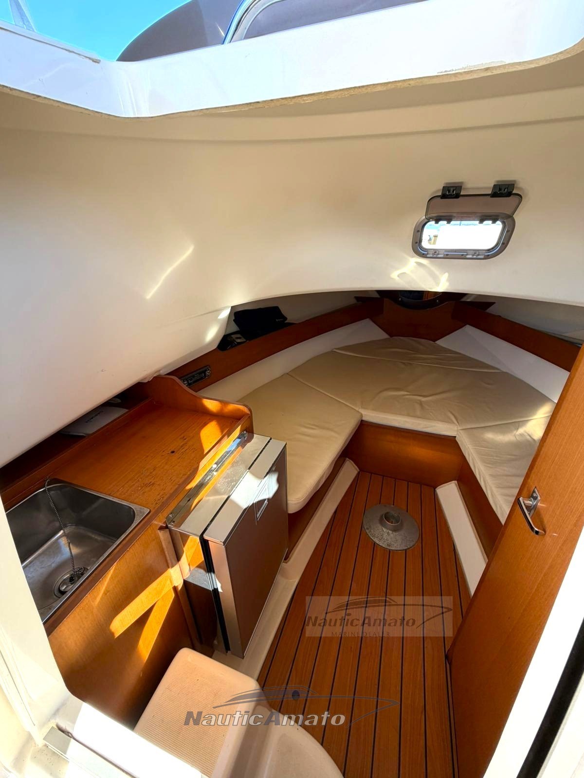 Jeanneau 755 C.C. logo nauticamato srl (18).jpg