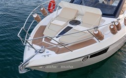 Cranchi-M44-HT-Ponte-prua-938x580