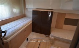 Cranchi-M44-HT_8-300x185