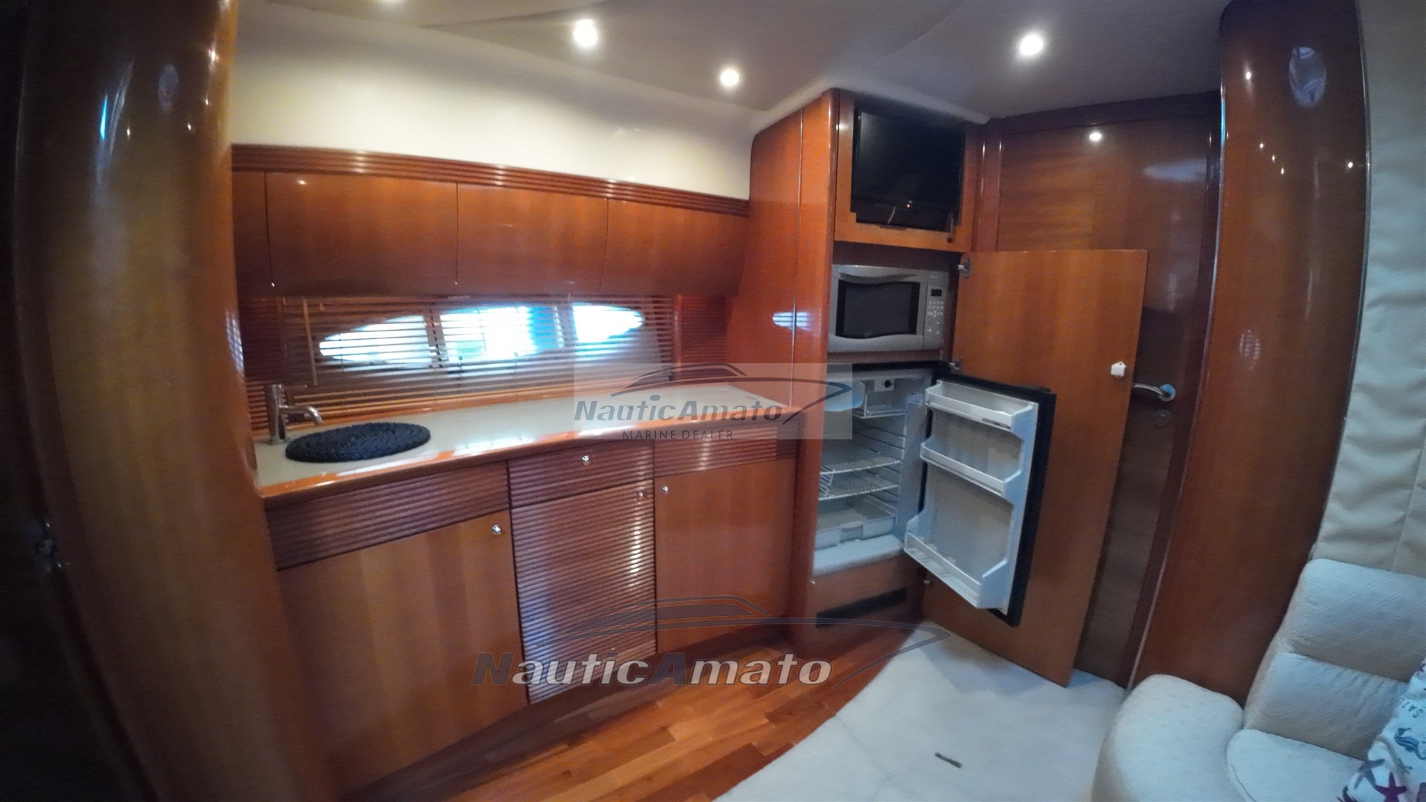 Atlantis 42  (12)_Watermarked.jpg