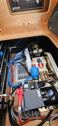 JEANNEAU 65