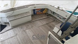 Hatteras 65 Convertible10