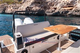 barca-navan-s30-vendita-toscana-concessionario-ufficiale