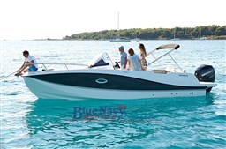 755-sundeck-dtls-031_hull-color_f.jpeg