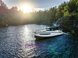 navan-c30-nuovo-vendita-concessionario-toscana-blue-navy