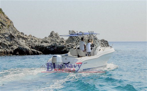 ranieri-evo-22-vendita-concessionario-bluenavy-toscana