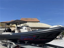 gommone-bsc-b1-usato-vendita-toscana-scafo