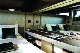 A51 VIP Cabin Sliding beds 3
