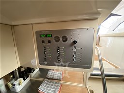 Sessa Marine C38 (2010)Timone Yachts