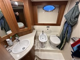 AICON 56 FLY - INTERNI BAGNO ARMATORE