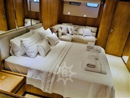 WhatsApp Image 2025-03-29 at 11.45.30 (3).jpeg