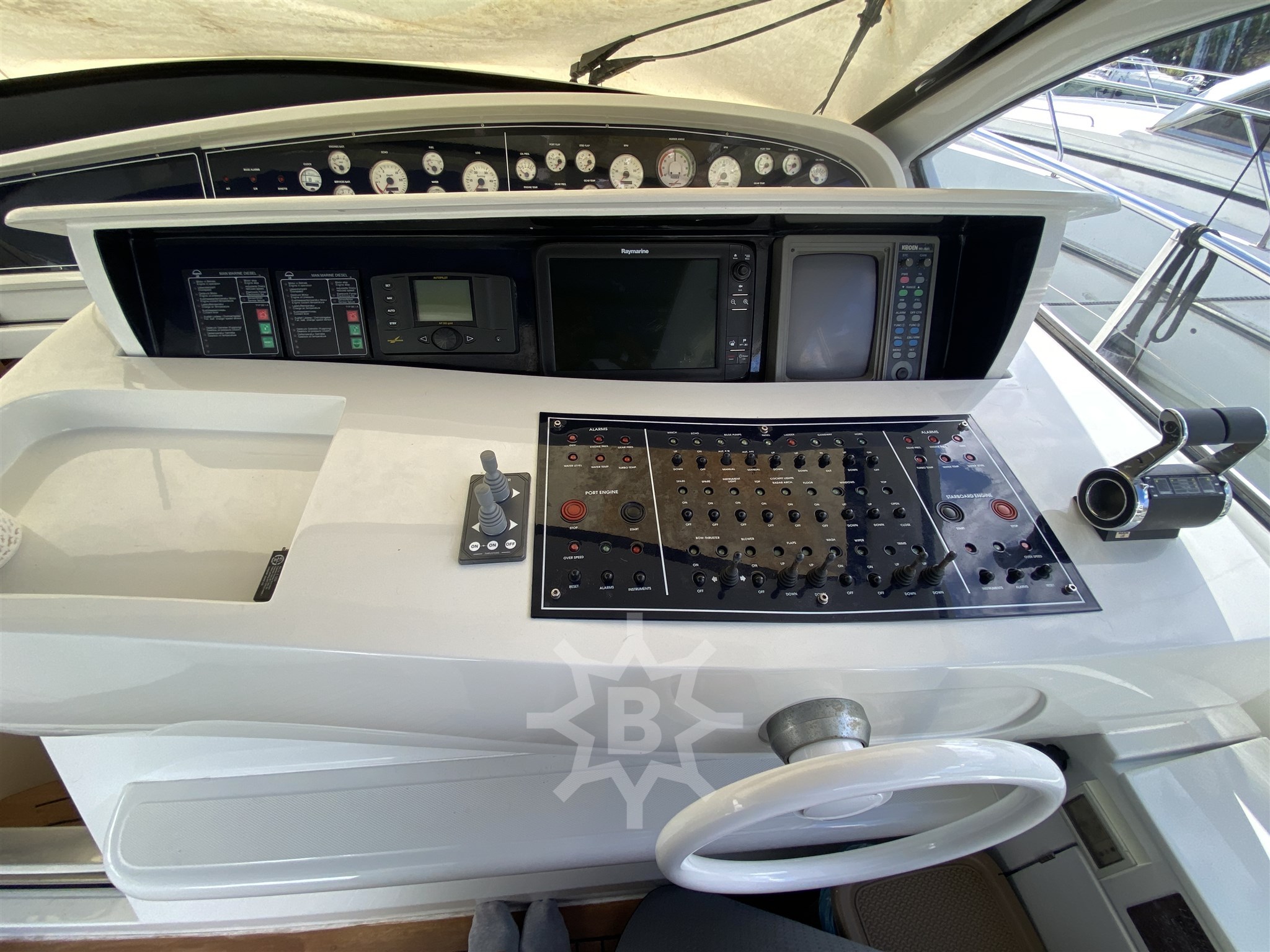 Pershing 54' (1999) Timone Yachts