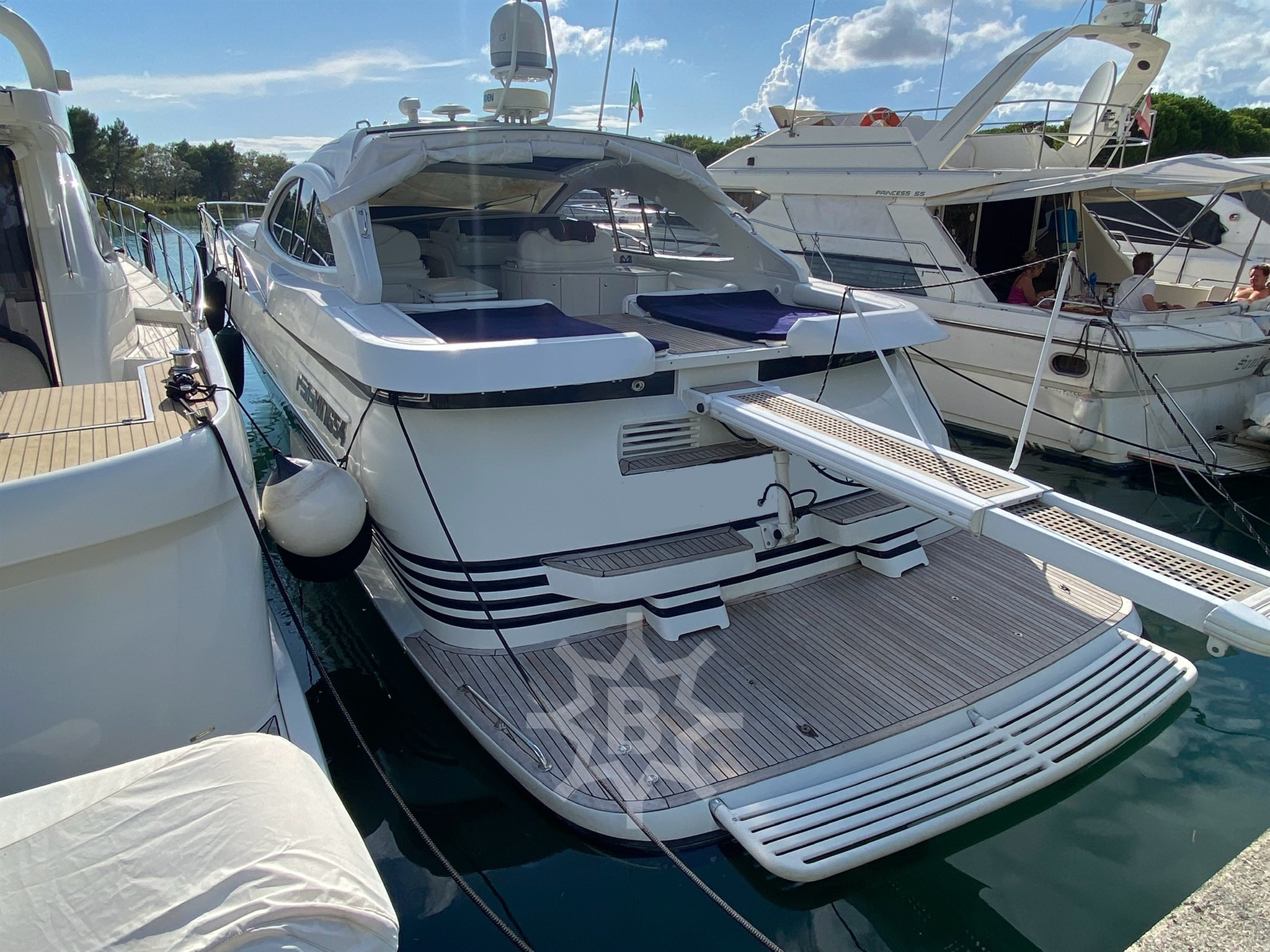 Pershing 54' (1999) Timone Yachts