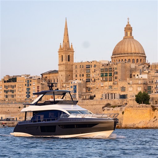 Azimut Fly 68