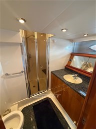 Sunseeker Manhatten 64