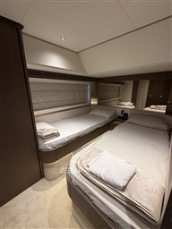 Azimut magellano 66