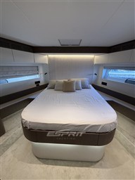 Azimut magellano 66
