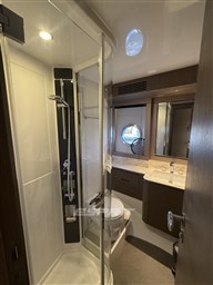 Azimut magellano 66