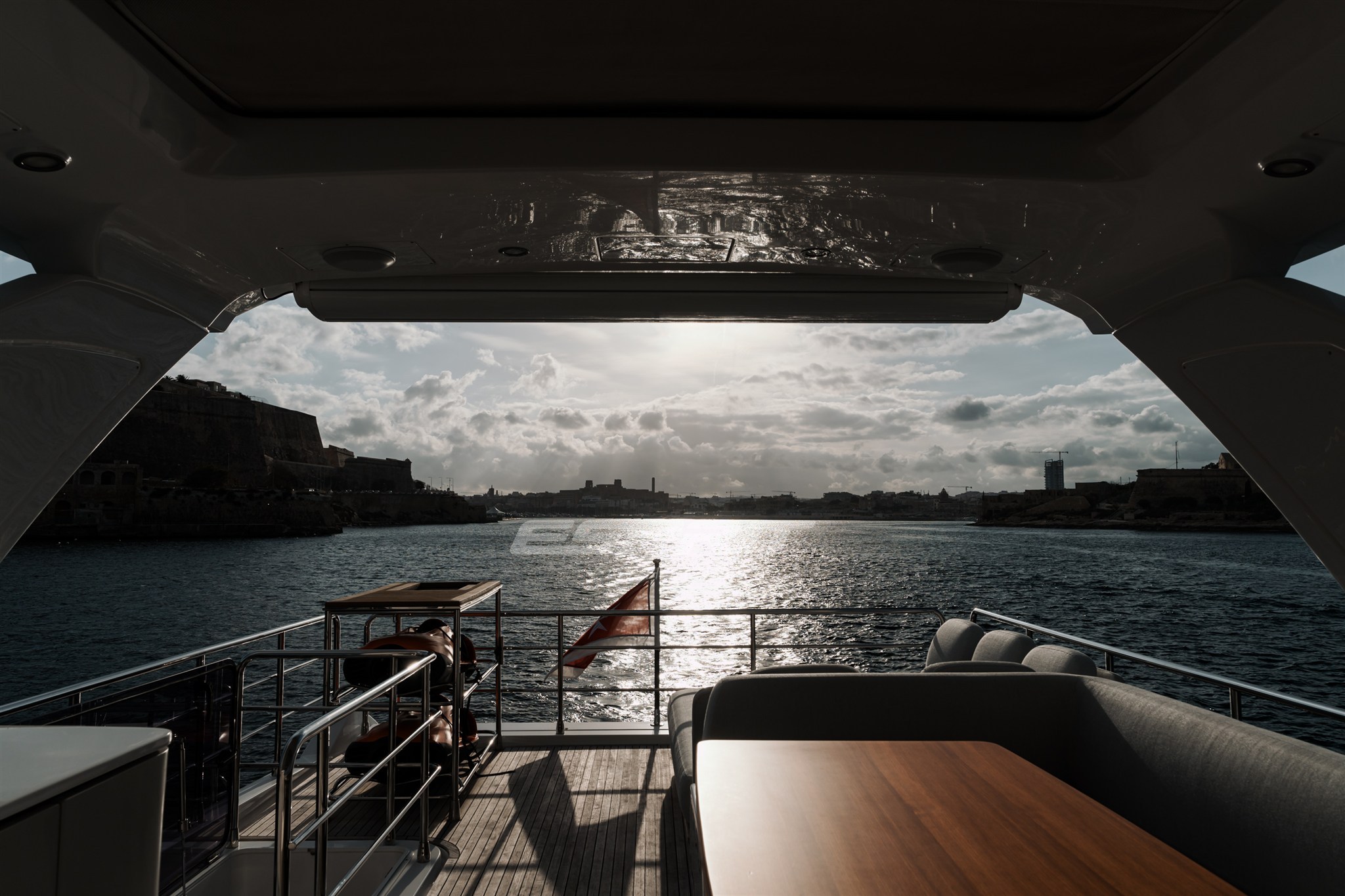 Azimut FLY 60 Flybridge 2.jpg