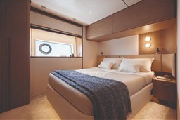 Azimut 82 Fly