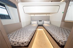 AZIMUT GRANDE 27M-2019