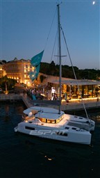 Lagoon 38