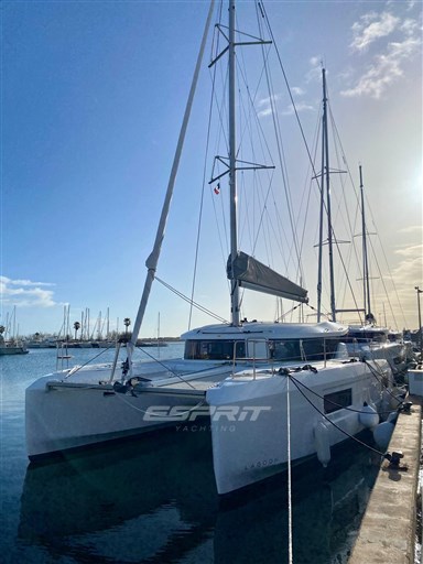 Lagoon 38