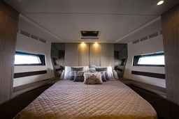 AZIMUT S6 SPORTFLY 2021